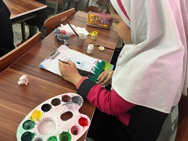 برگزاری مسابقه طرح فرهنگی و هنری در دبستان بعثت ۲