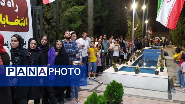 حضور کم نظیر مردم بیرجند در انتخابات ریاست جمهوری 