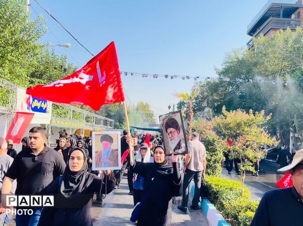 تجلیِ شکوهِ ایمان در مسیرِ عاشقی؛ تهران یکپارچه غرق در سوگِ اربعین