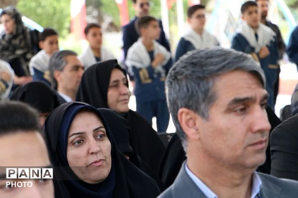 گرامی داشت مقام معلم و آئین گلباران مزار شهدای گمنام