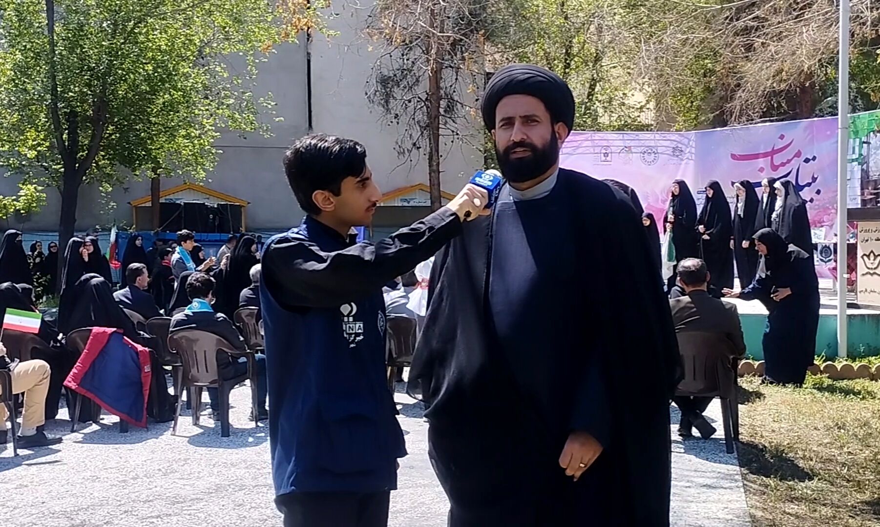 برنامه‌های یادبود شهدای میناب در چهلمین روز با حضور گسترده دانش‌آموزان ادامه دارد