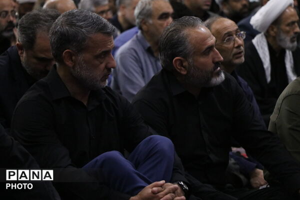 بزرگداشت رهبر شهید ایران در مسجد حظیره استان یزد