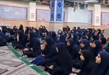 عزاداری دانش آموزان دبیرستان مهر ماندگار یک به مناسبت شهادت حضرت زهرا(س)