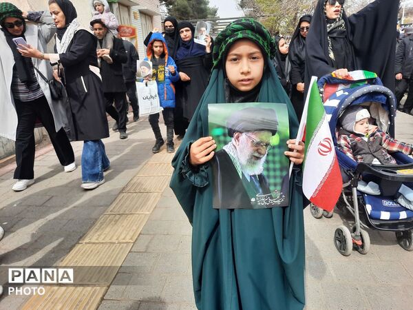 راهپیمایی روزجهانی قدس باحضور پرشور مردم در شهرستان نیشابور