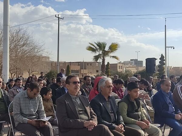 دعای ندبه باشکوه در آستانه میلاد حضرت مهدی(عج) در میدان حج یزد