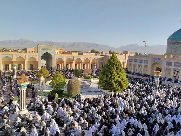 نماز عید سعید فطر در شهرستان کاشمر