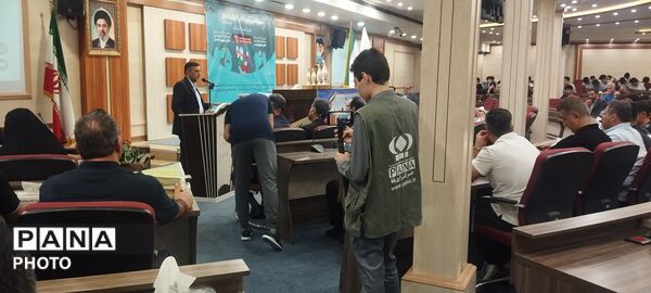 اختتامیه مسابقات ورزشی دانش آموزان قطب دو کشور در قم