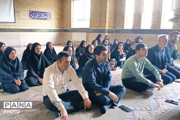 اقامه نخستین نماز جماعت در دبیرستان متوسطه اول حجاب دیشموک