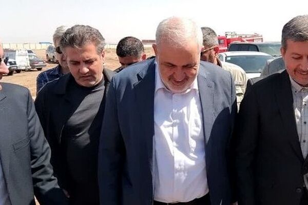 وزیر نیرو: برق و آب مشترکان پرمصرف قطع می‌شود