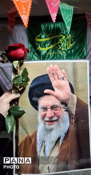 تقدیر از دختران همدانی در تجمعات شبانه به‌مناسبت روز دختر