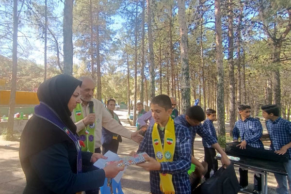اردوی پسران پیشتاز متوسطه ناحیه 4 شیراز