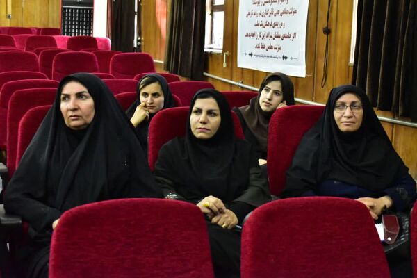 کارگاه توانمندسازی نیروی انسانی مدارس متوسطه اول شاهد در یاسوج