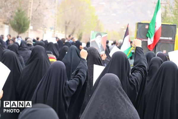 راهپیمایی روز قدس در شهر گلباف