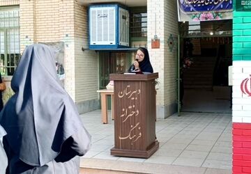 زنگ آغازین سال تحصیلی در دبیرستان نمونه دولتی فرهنگ ناحیه ۳