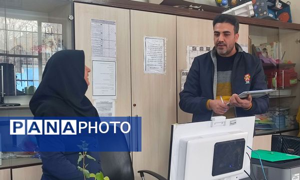 بازید راهبران آموزشی از دبیرستان میثاق منطقه تبادکان مشهد