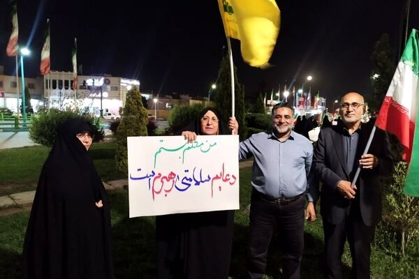 معلمان در میدان معلم یزد حماسه آفریدند