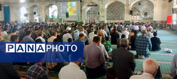 نماز جمعه ای متفاوت با بوی خون خبرنگاران شهید