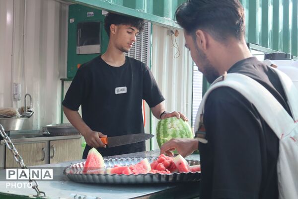پای کار زائر؛روایت خدمت بی چشمداشت موکب داران در مسیر مشهد