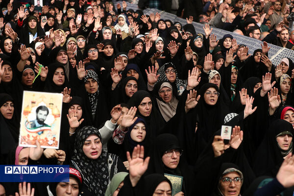 دیدار اقشار مردم با رهبر انقلاب به مناسبت چهل‌وهفتمین سالگرد پیروزی انقلاب اسلامی