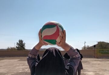 وقتی حیاط مدرسه به اردوگاه شادی و یادگیری تبدیل می‌شود