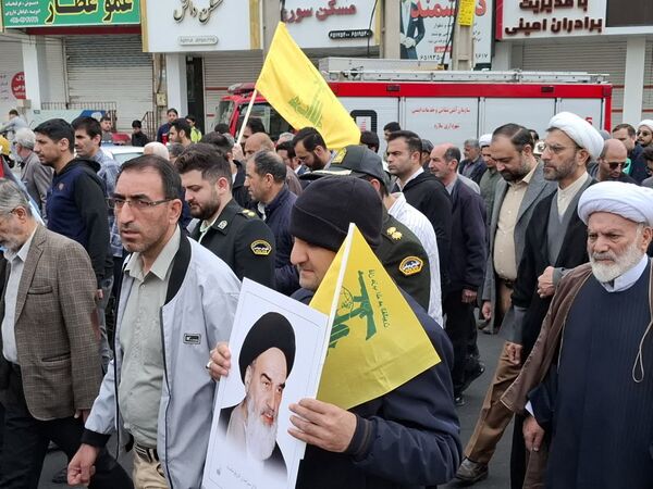 مردم ملارد در حمایت از آرمان‌های فلسطین به خیابان‌ها آمدند 