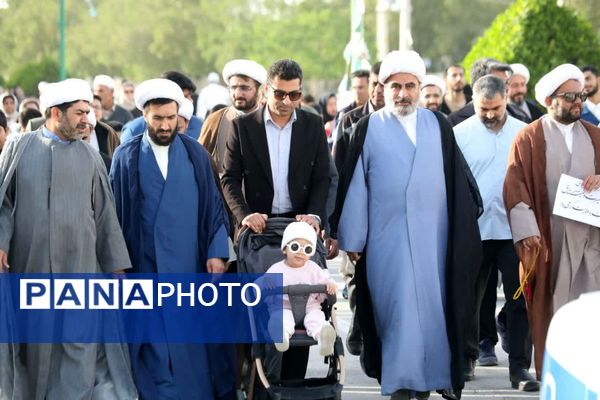 همایش پیاده‌‌‌‌روی خانوادگی در پارسیان