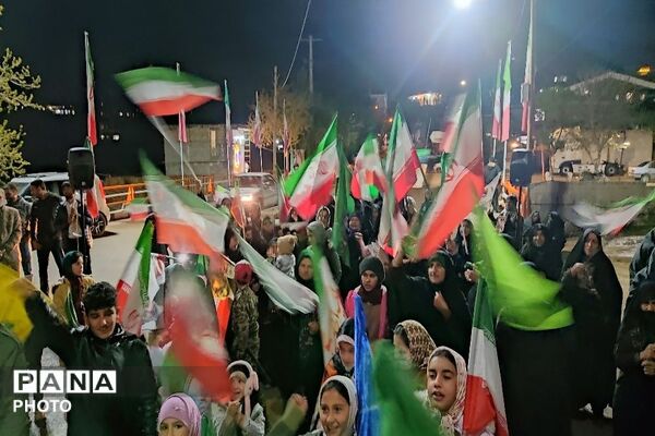 مقاومت در خیابان‌های شهر بار ادامه دارد
