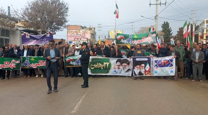 حضور نسل امید در راهپیمایی ۲۲ بهمن؛ صدای دانش آموزان در حمایت از انقلاب