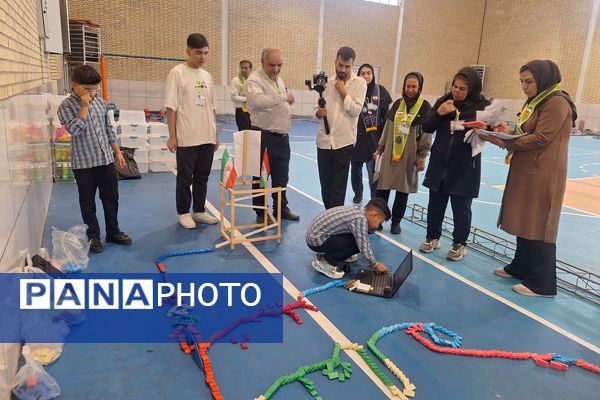 مسابقات بازی‌های فکری رویش مرحله استانی در شیراز