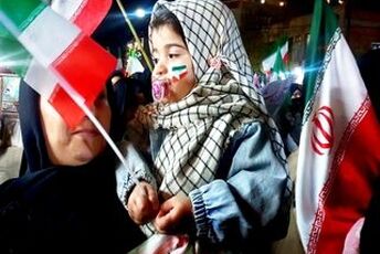 پاسخ مردم به ادعای هوش مصنوعی بودن تجمعات شبانه از سوی ترامپ