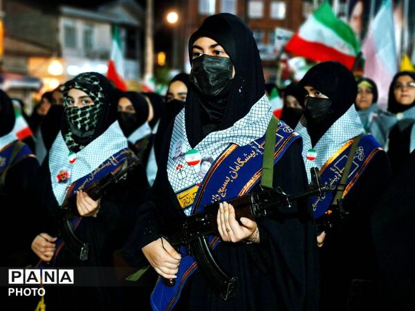 رزمایش جانفدا برای ایران امام رضایی در گلوگاه