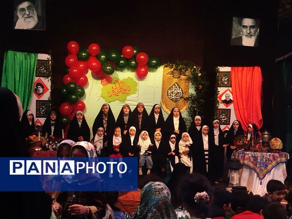 جشن بزرگ یلدا با عطر مادرانه در مجمع انصارالحسین