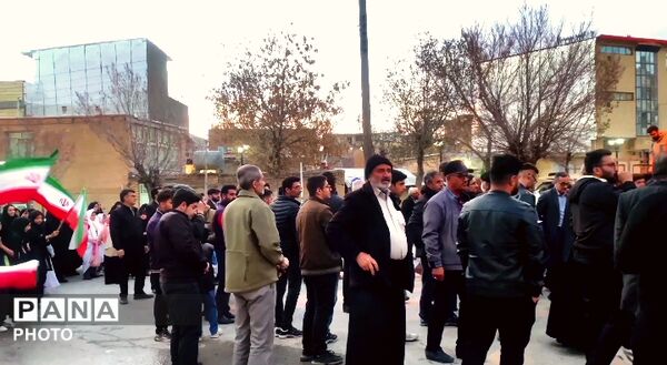 همبستگی مردم چلیچه در راهپیمایی و محکومیت جنایات 