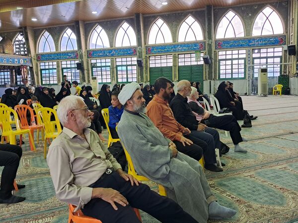 تکریم سلامت زائران اربعین در قائمشهر