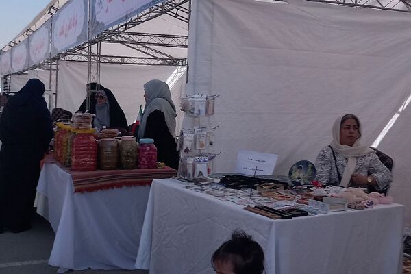 جشنواره فرهنگی و بومی محلی و نمایشگاه دستاوردهای روستائیان بخش کهریزک 
