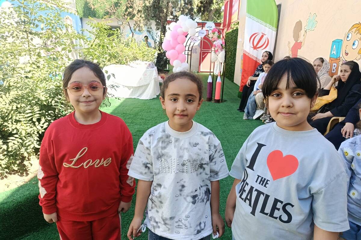  جشن شکوفه‌ها در مجتمع آموزشی سمأ دخترانه شهرری