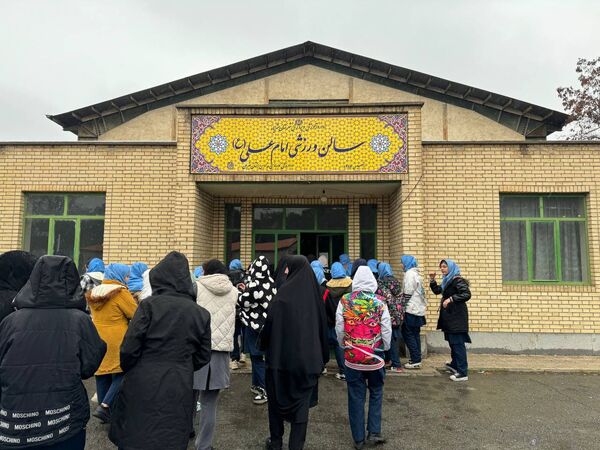سفری هیجان انگیز به دنیایی تمشک با دختران ملارد 
