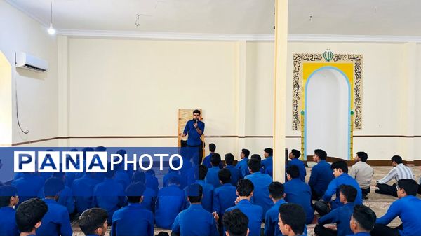 مراسم ایام فاطمیه در دبیرستان پسرانه امیرکبیر منطقه سندرک