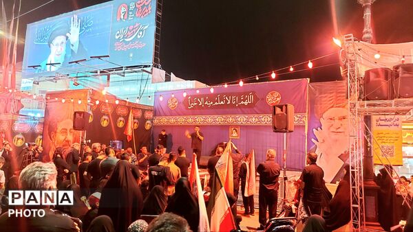 مشهدی‌ها شب گذشته چشم‌انتظار رهبر شهیدشان بودند