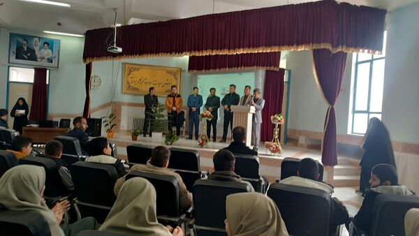 پژوهشگران کوچک، آیندسازان فردا
