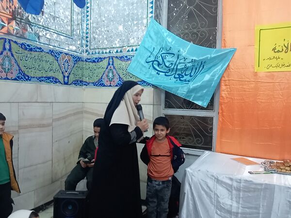 اجرای برنامه هایی زیبا و شاد برای کودکان در شهرستان کاشمر 
