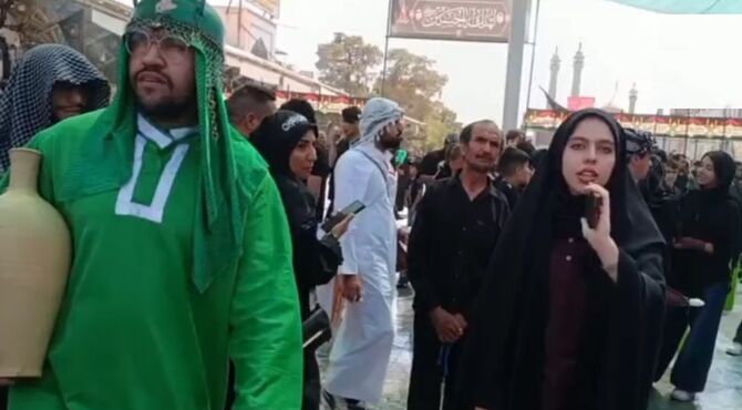 گزارش خبرنگار پانا از حرکت بزرگترین دسته عزاداری در قم