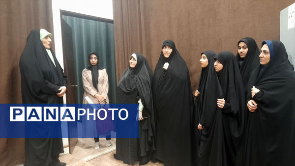 حضور مشاور معاون رئیس جمهور در مرکز «حس خوب» قم