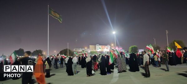 برگزاری تجمع شبانه شهروندان در بندرعباس