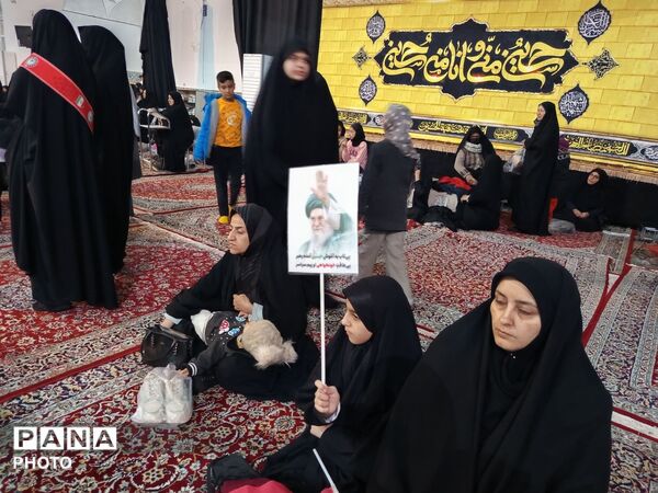 مراسم وداع با پیکر مطهر سردار شهید غلامرضا محمد زاده