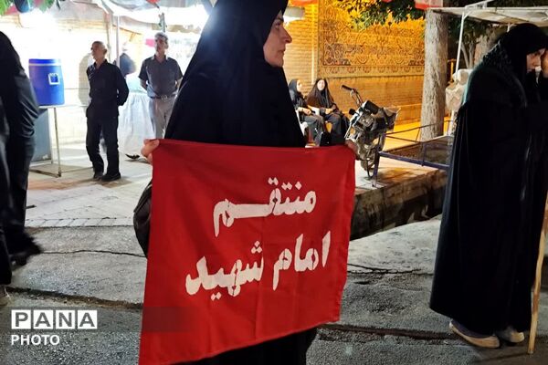 تجدید میثاق عزاداران زرقانی در شب عاشورای حسینی
