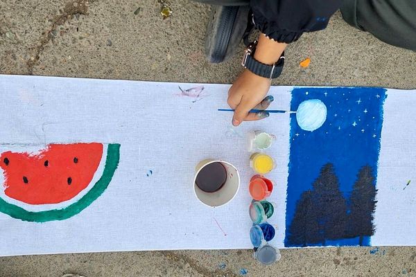 نمایشگاه دست سازه‌های دانش‌آموزان مدرسه شهید شرافت بهارستان‌دو