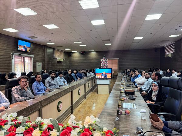 نشست هم‌اندیشی جوانان در شهرستان‌های فاریاب و کهنوج