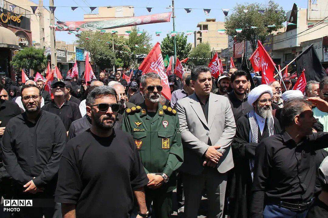 اجتماع باشکوه جاماندگان اربعین‌حسینی در فردیس 