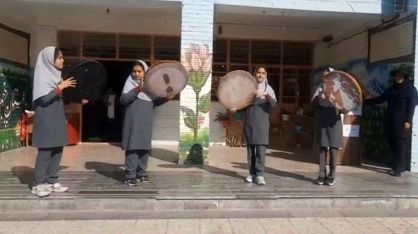 جشن میلاد حضرت زینب (س) و روز پرستار در دبستان پنجم مهر